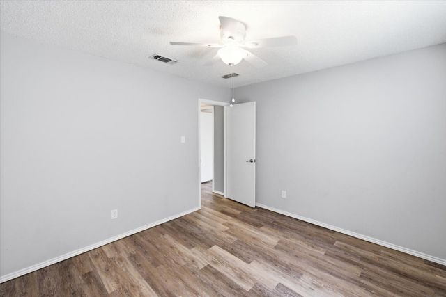 200 Almond Lane, Euless, TX 76039