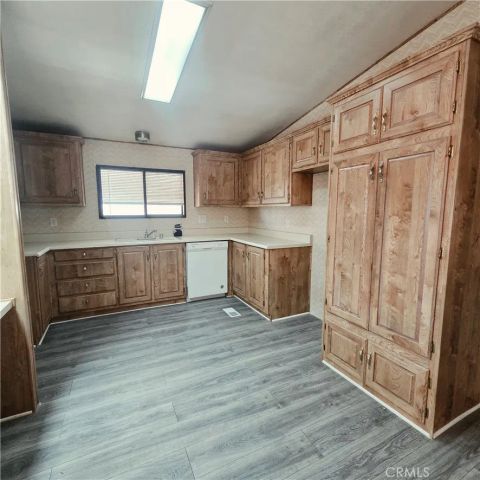 22601 Bear Valley 54, Apple Valley, CA 92308