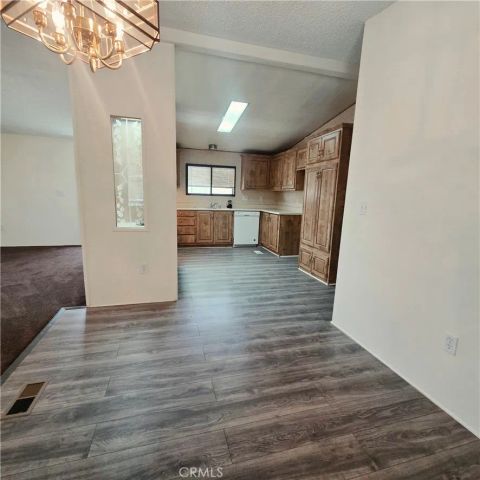 22601 Bear Valley 54, Apple Valley, CA 92308