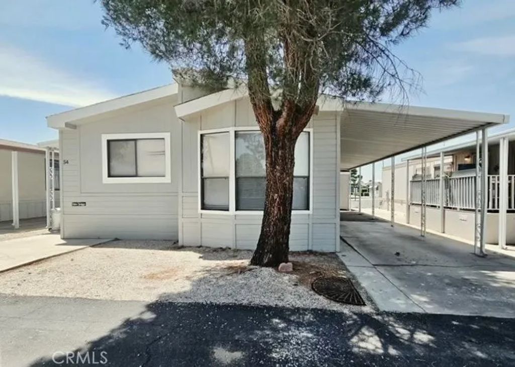 22601 Bear Valley 54, Apple Valley, CA 92308