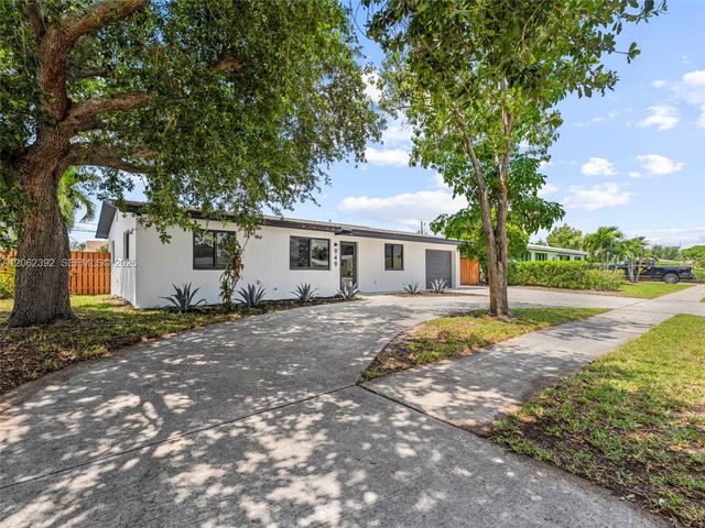 949 Lighthouse Drive, North Palm Beach, FL 33408