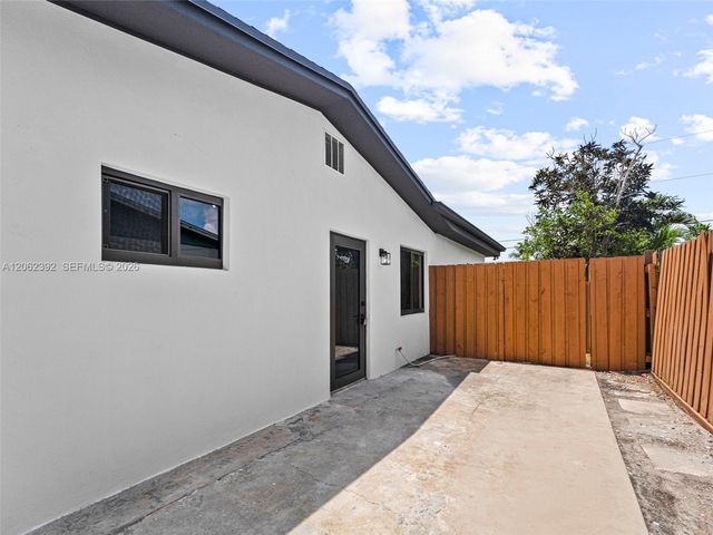 949 Lighthouse Drive, North Palm Beach, FL 33408