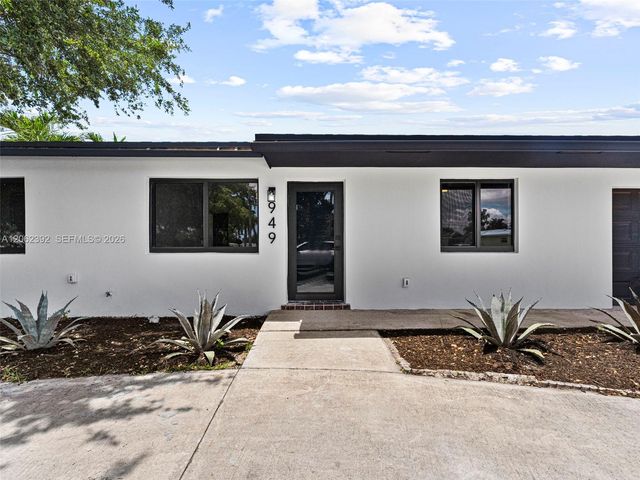 949 Lighthouse Drive, North Palm Beach, FL 33408