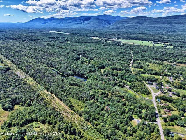 900 Route 23a 27, Catskill, NY 12414