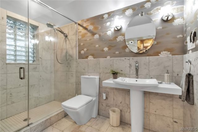 175 College Street, Buffalo, NY 14201