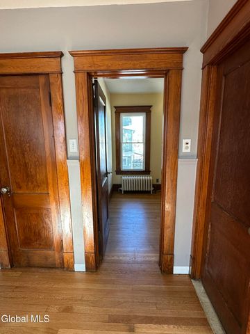 65 Ten Eyck Avenue, Albany, NY 12209