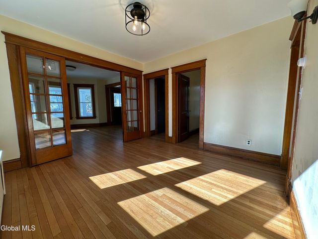 65 Ten Eyck Avenue, Albany, NY 12209