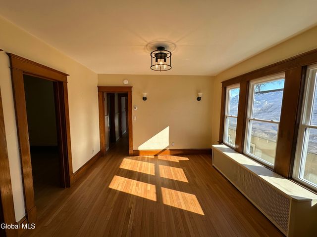 65 Ten Eyck Avenue, Albany, NY 12209