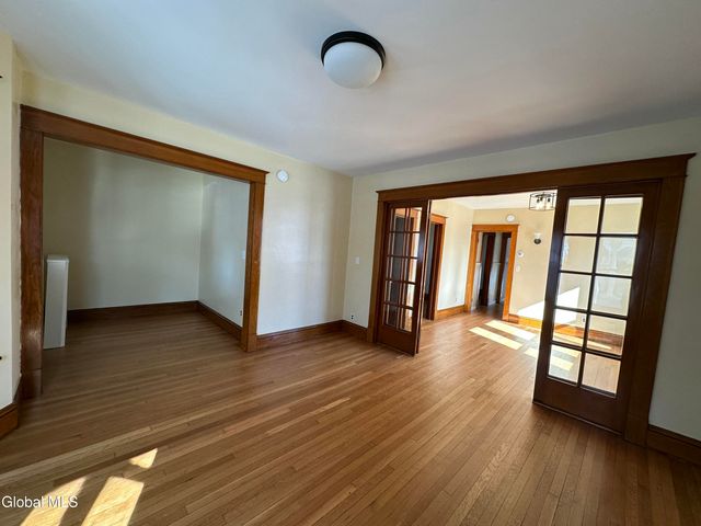 65 Ten Eyck Avenue, Albany, NY 12209