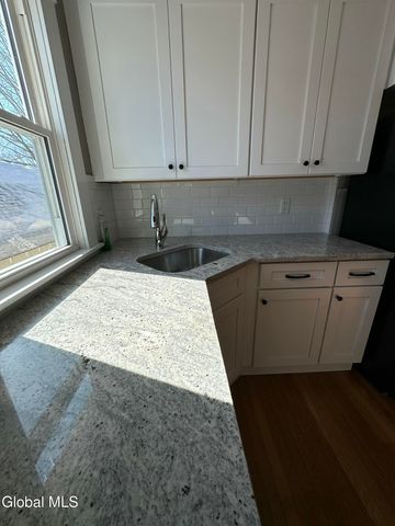 65 Ten Eyck Avenue, Albany, NY 12209