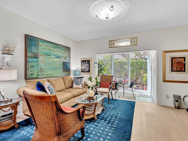 911 Kokomo Key Lane, Delray Beach, FL 33483