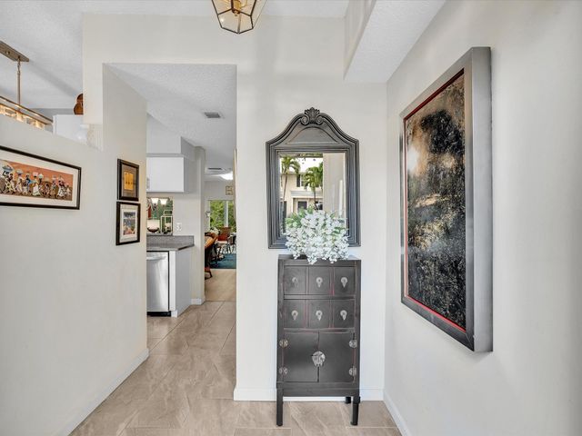 911 Kokomo Key Lane, Delray Beach, FL 33483