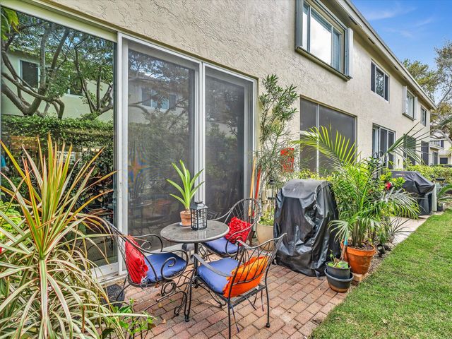 911 Kokomo Key Lane, Delray Beach, FL 33483