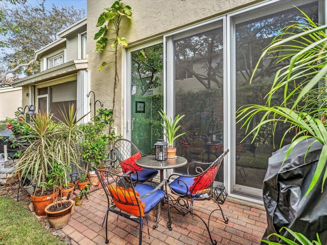 911 Kokomo Key Lane, Delray Beach, FL 33483