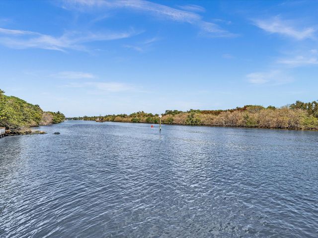 911 Kokomo Key Lane, Delray Beach, FL 33483