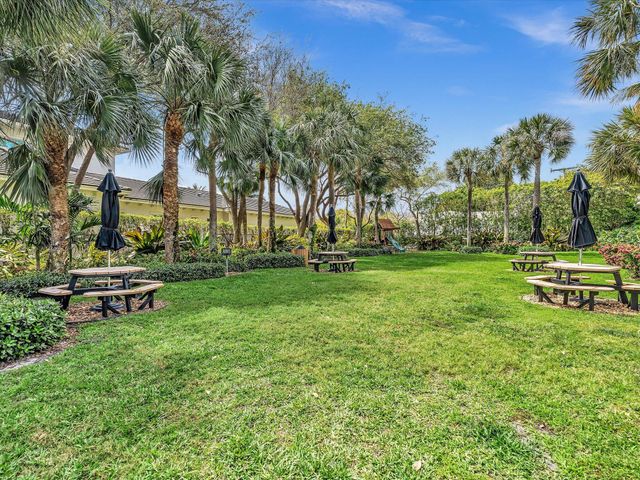 911 Kokomo Key Lane, Delray Beach, FL 33483