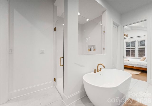 1527 St George Street, Charlotte, NC 28205