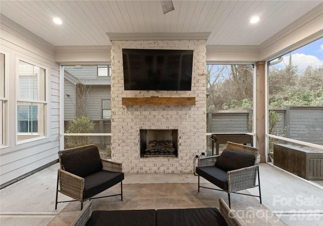 1527 St George Street, Charlotte, NC 28205