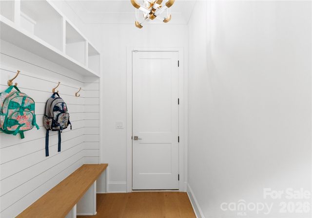 1527 St George Street, Charlotte, NC 28205