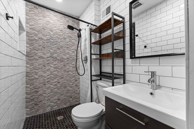 4393 Arden View Court, Arden Hills, MN 55112