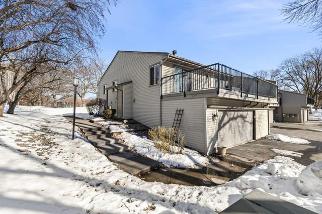 4393 Arden View Court, Arden Hills, MN 55112