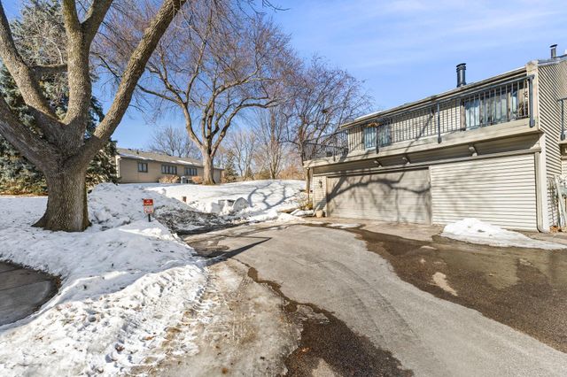 4393 Arden View Court, Arden Hills, MN 55112