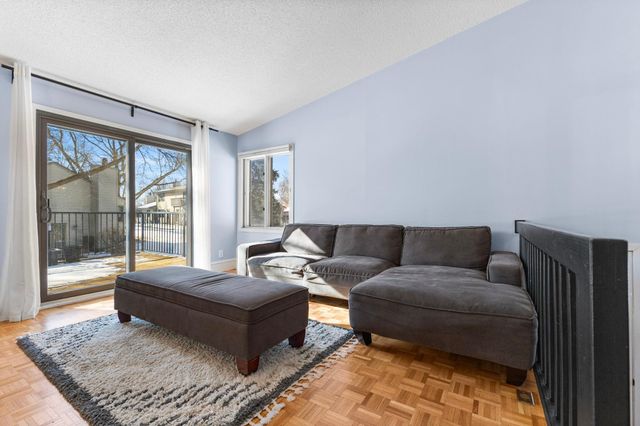 4393 Arden View Court, Arden Hills, MN 55112