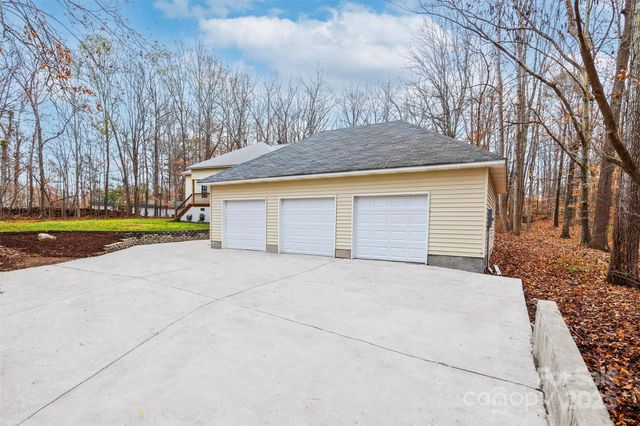 3429 Thoroughbred Lane, York, SC 29745