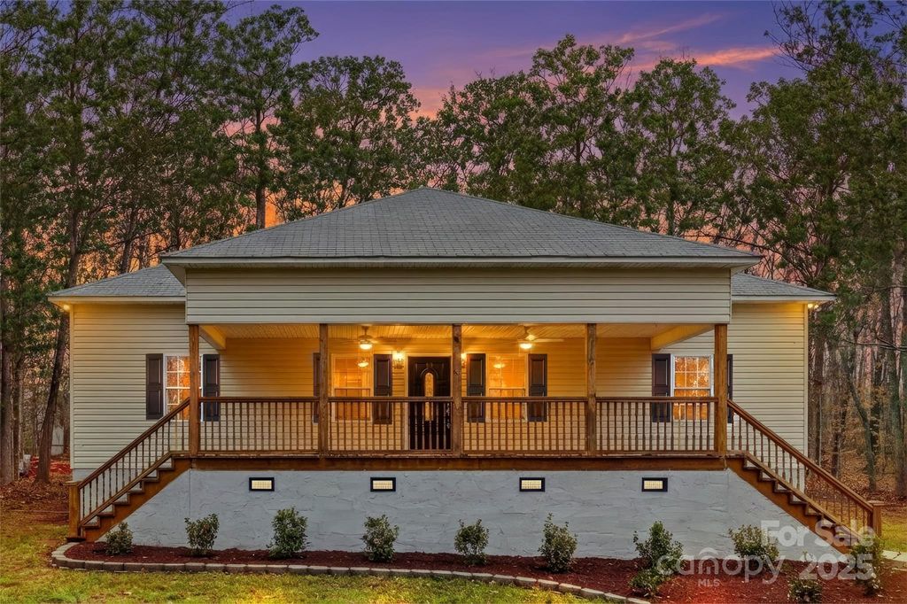 3429 Thoroughbred Lane, York, SC 29745