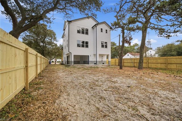 9625 11th Bay ST, Norfolk, VA 23518