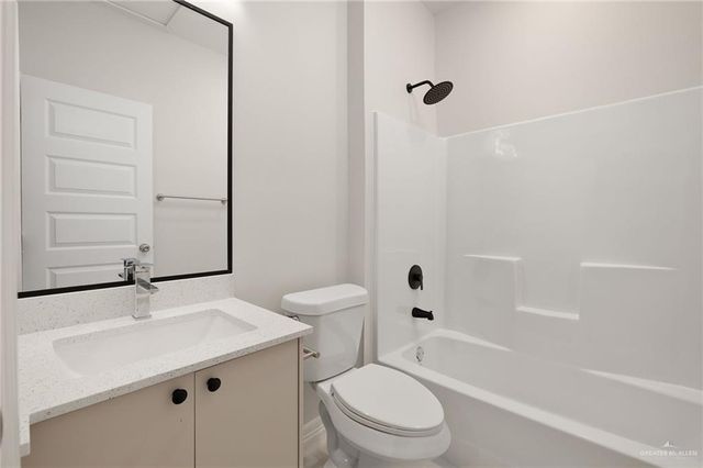 4305 Heron Avenue 6, Mcallen, TX 78504