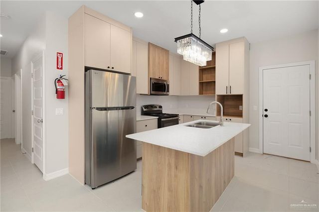 4305 Heron Avenue 6, Mcallen, TX 78504