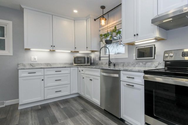 4157 S 20th STREET, Milwaukee, WI 53221