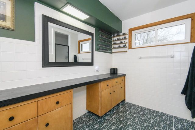 4157 S 20th STREET, Milwaukee, WI 53221