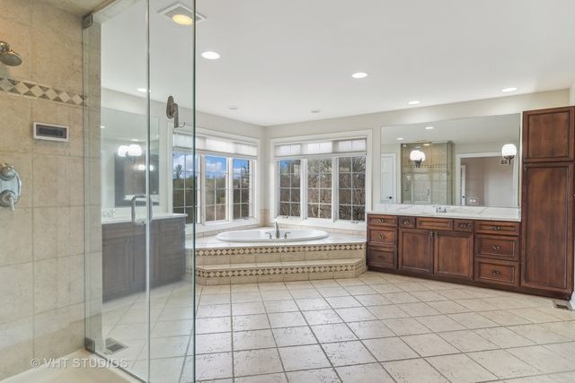 22206 N Prairie Lane, Kildeer, IL 60047