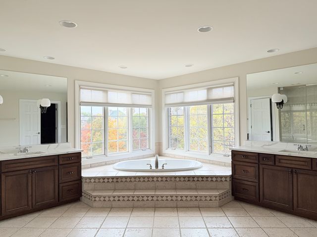 22206 N Prairie Lane, Kildeer, IL 60047