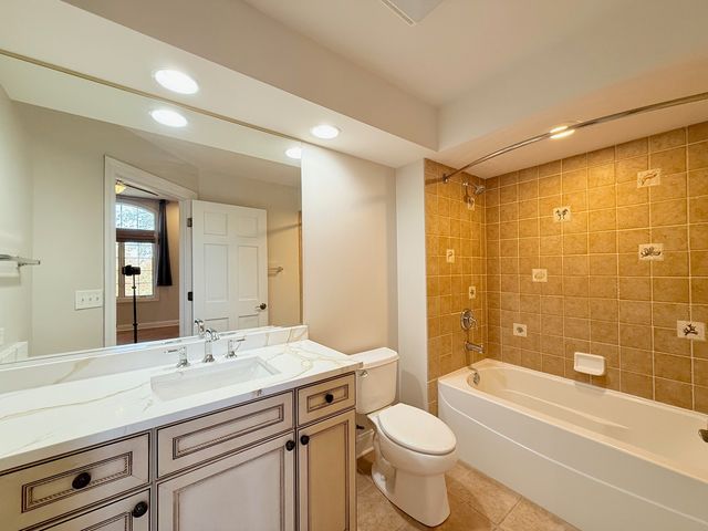 22206 N Prairie Lane, Kildeer, IL 60047