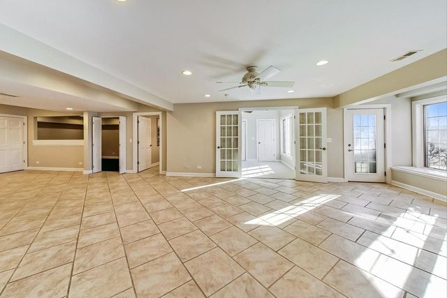 22206 N Prairie Lane, Kildeer, IL 60047