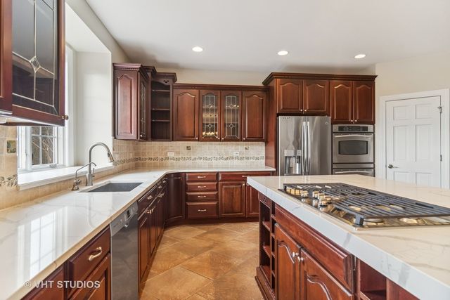 22206 N Prairie Lane, Kildeer, IL 60047