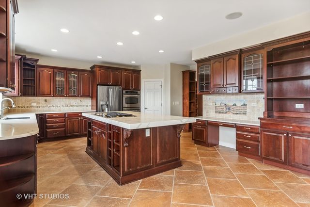 22206 N Prairie Lane, Kildeer, IL 60047