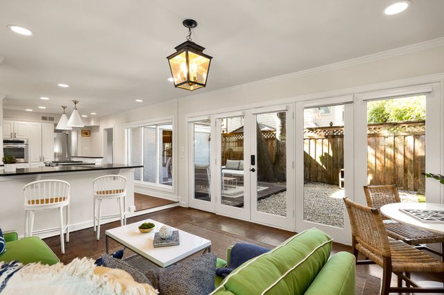 6129 McCommas Boulevard, Dallas, TX 75214