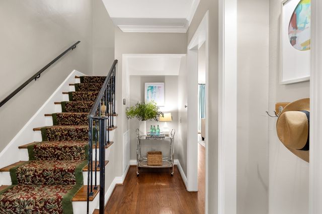 6129 McCommas Boulevard, Dallas, TX 75214