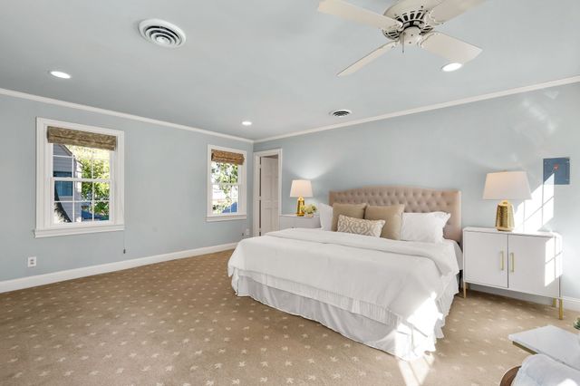 6129 McCommas Boulevard, Dallas, TX 75214