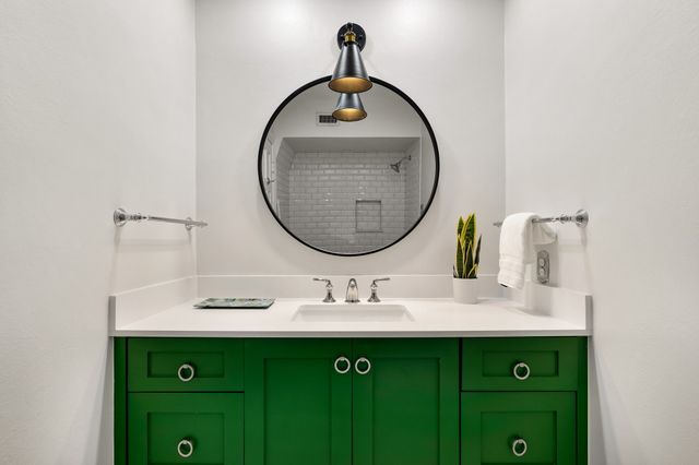 6129 McCommas Boulevard, Dallas, TX 75214