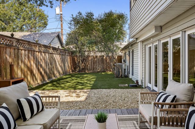 6129 McCommas Boulevard, Dallas, TX 75214