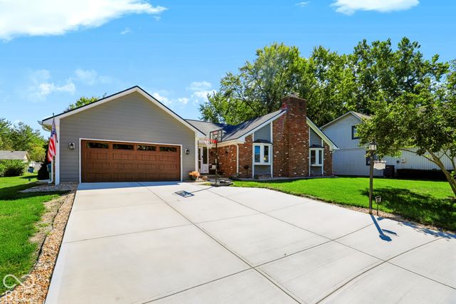 999 Shoreline Circle, Cicero, IN 46034