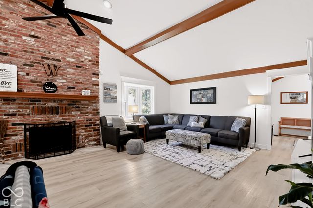 999 Shoreline Circle, Cicero, IN 46034