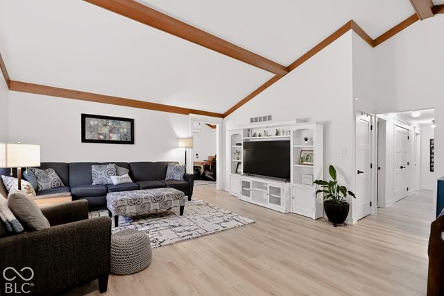 999 Shoreline Circle, Cicero, IN 46034