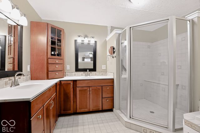 999 Shoreline Circle, Cicero, IN 46034