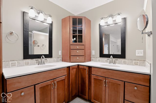 999 Shoreline Circle, Cicero, IN 46034